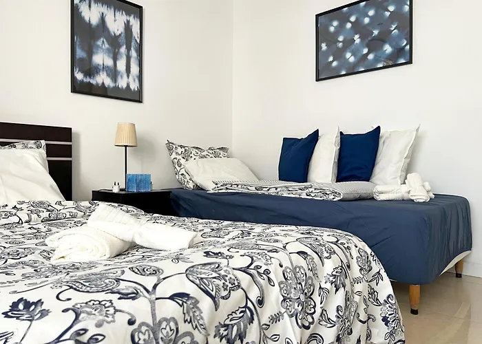 Albert's Center 21 * Larnaca